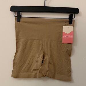 Yummie Women's Tan Bike Shorts